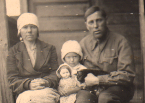 «Воюют с врагами. А больных лечат!»