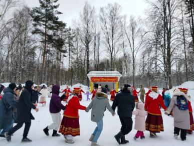  В музейном комплексе «Усадьба двух генералов» в селе Павловское 21 февраля традиционно отметили Масленицу