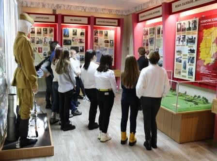 День воинской славы России и экспозиция «Воинская слава земли Ковровской» в Мелеховском музее