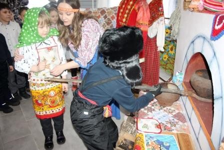 Весело и познавательно прошла масленичная неделя  в музее «Усадьба двух генералов»