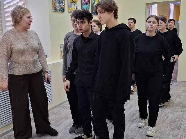 Восьмиклассники примерили образы княжичей и создали обереги в музее «Стародуб на Клязьме»