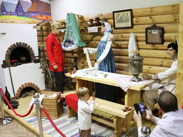 Офени: загадка ковровских коробейников