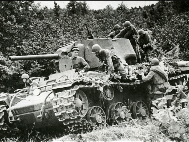 От Ельни до Кенигсберга: боевой путь танкиста из Достижения