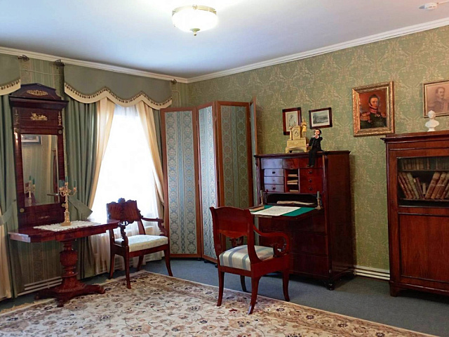 Жизнь в провинциальной усадьбе. Кабинет генерала