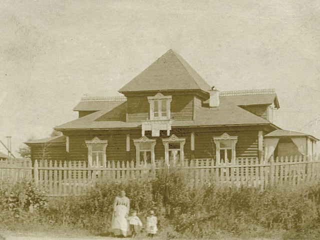 Едет и не падает!