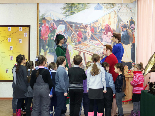 Новая музейная экспозиция «Офени: загадка ковровских коробейников» встречает посетителей…